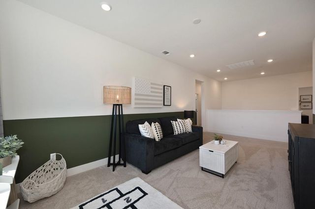 1002 Utah Dr, Placerville, CA 95667