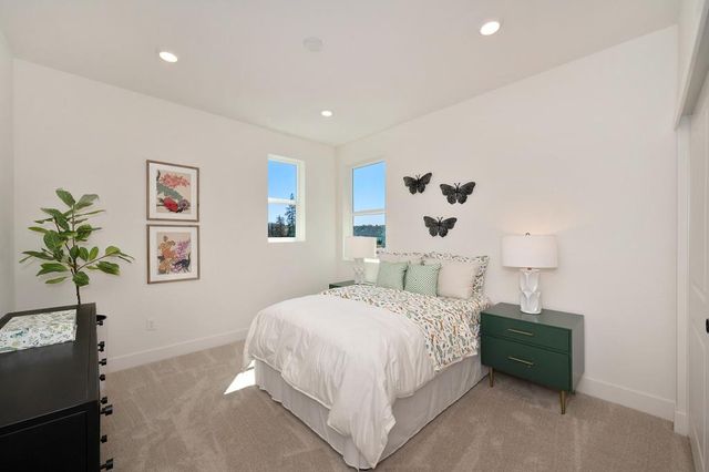 1002 Utah Dr, Placerville, CA 95667