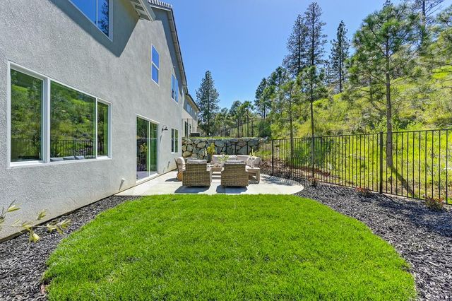 1002 Utah Dr, Placerville, CA 95667