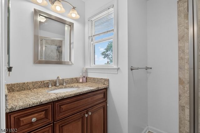99 Clyde Ave, Woodbridge Twp., NJ 08861