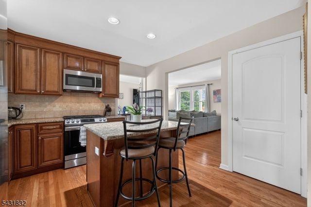 99 Clyde Ave, Woodbridge Twp., NJ 08861