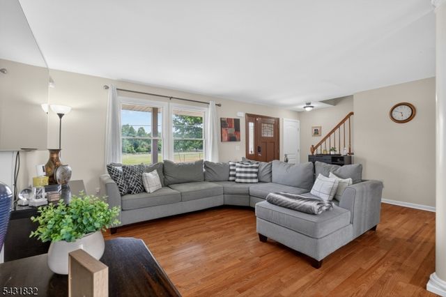 99 Clyde Ave, Woodbridge Twp., NJ 08861