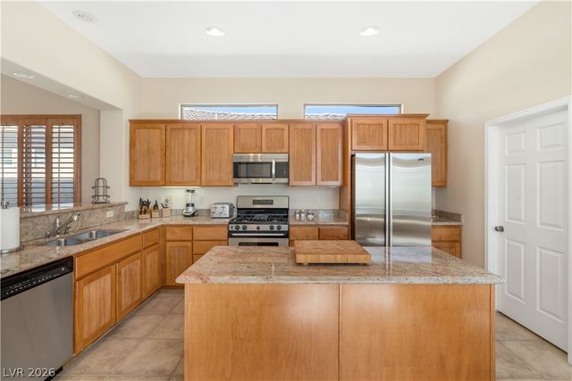 10 Chatmoss Road, Henderson, NV 89052