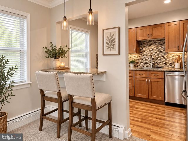 902 GARNET DR, Burlington, NJ 08016