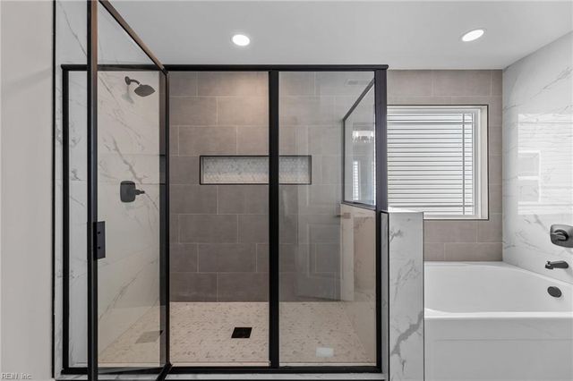 433 Cooper ST, Hampton, VA 23669