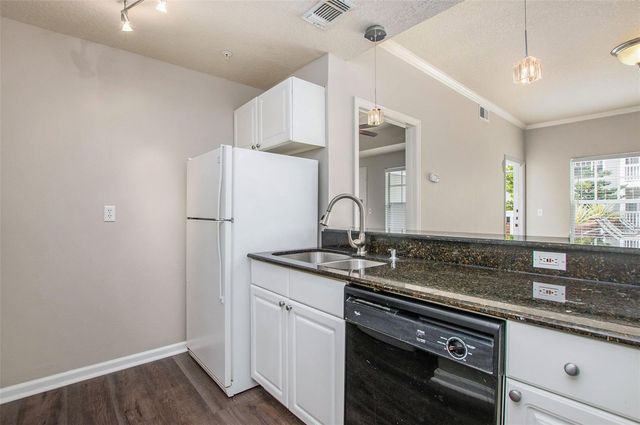 800 DAKOTA AVENUE 238, Tampa, FL 33606