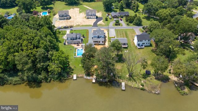 118 N LAKE DR, Stevensville, MD 21666