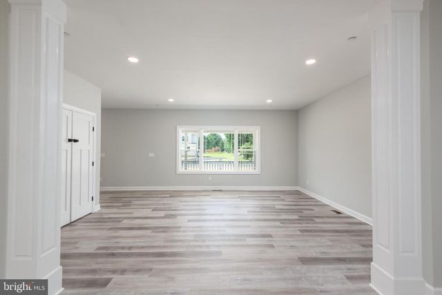 118 N LAKE DR, Stevensville, MD 21666