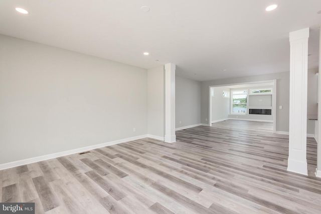 118 N LAKE DR, Stevensville, MD 21666