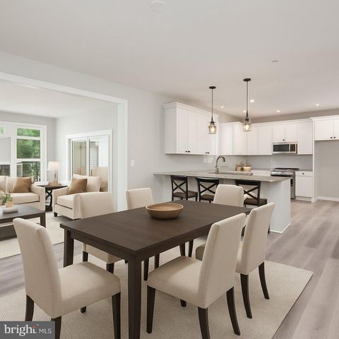 118 N LAKE DR, Stevensville, MD 21666