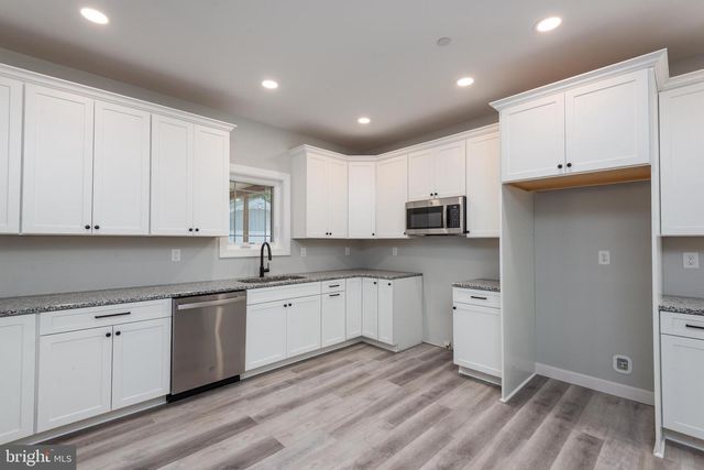 118 N LAKE DR, Stevensville, MD 21666