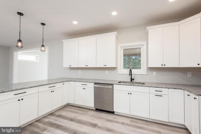 118 N LAKE DR, Stevensville, MD 21666