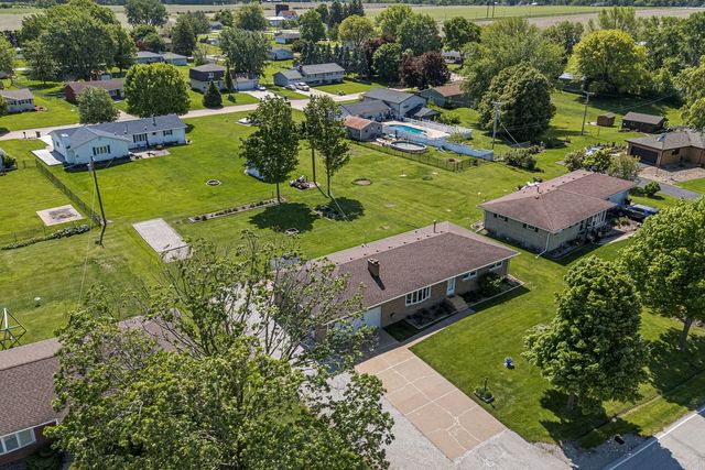 11719 1st Street, Milan, IL 61264