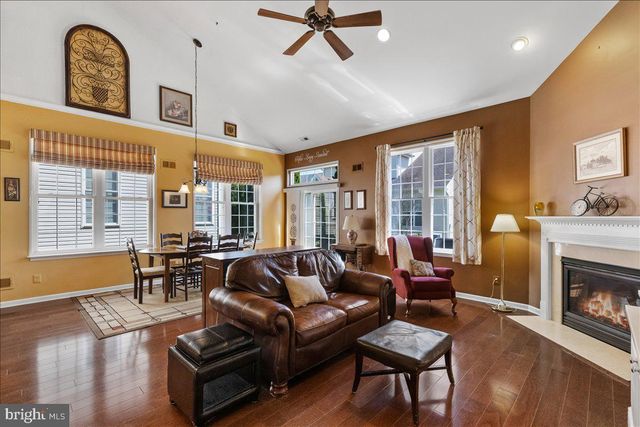 31 ARISTOTLE WAY, East Windsor, NJ 08512