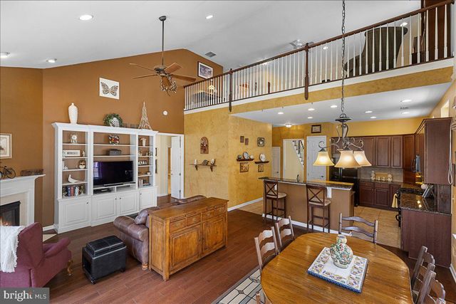 31 ARISTOTLE WAY, East Windsor, NJ 08512