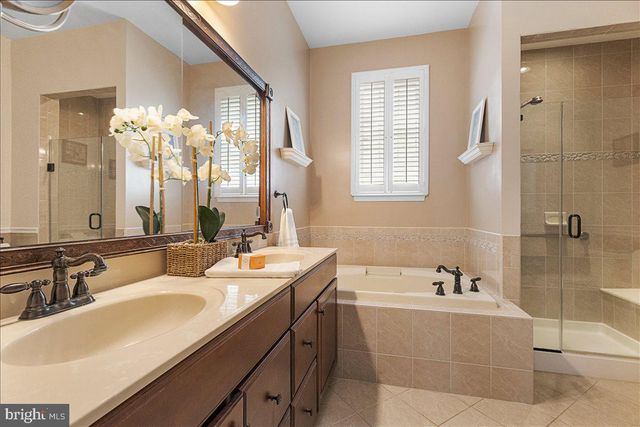 31 ARISTOTLE WAY, East Windsor, NJ 08512