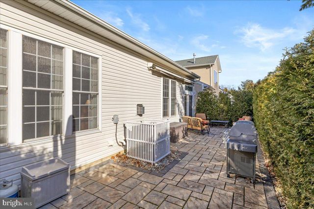 31 ARISTOTLE WAY, East Windsor, NJ 08512