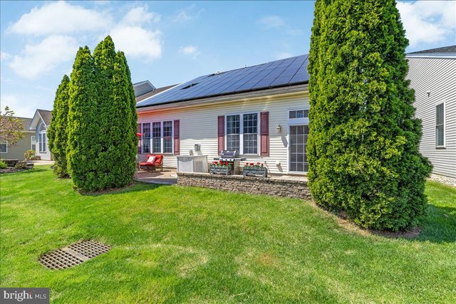 31 ARISTOTLE WAY, East Windsor, NJ 08512
