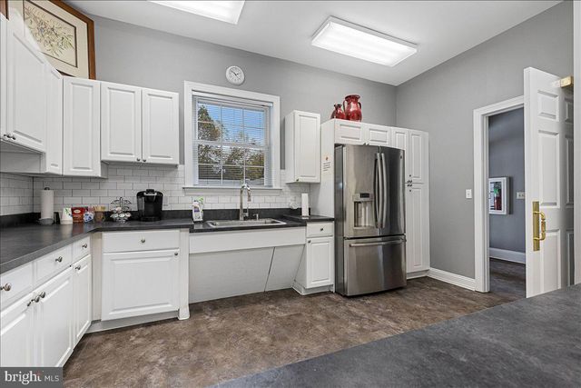 31 ARISTOTLE WAY, East Windsor, NJ 08512