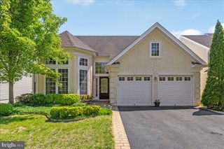 31 ARISTOTLE WAY, East Windsor, NJ 08512