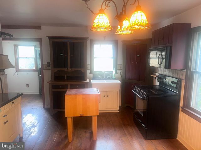134 N SPRING GARDEN ST, Carlisle, PA 17013