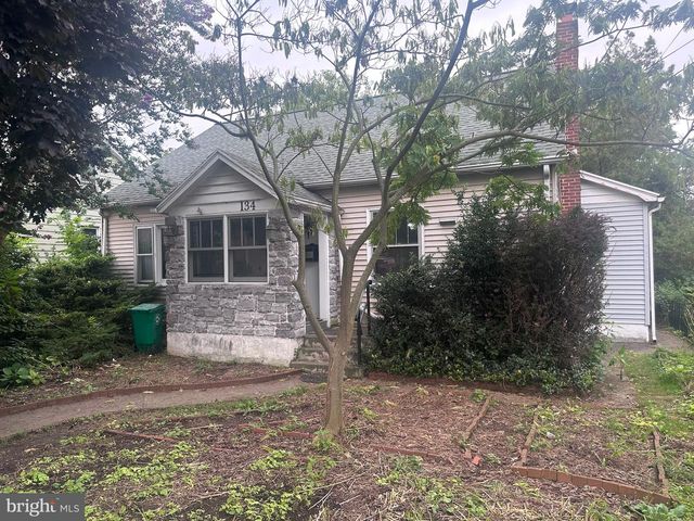 134 N SPRING GARDEN ST, Carlisle, PA 17013
