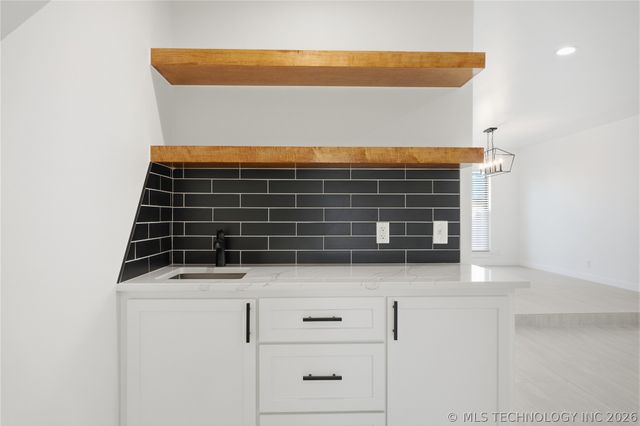 7440 S 86th East Avenue, Tulsa, OK 74133