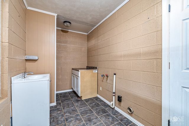 302 Key Street, Bronte, TX 76933