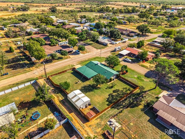 302 Key Street, Bronte, TX 76933