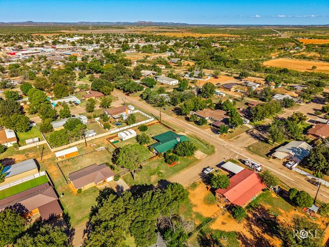 302 Key Street, Bronte, TX 76933