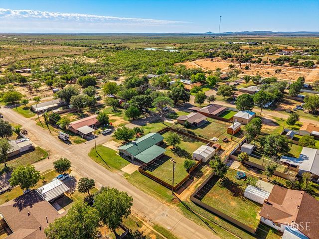 302 Key Street, Bronte, TX 76933