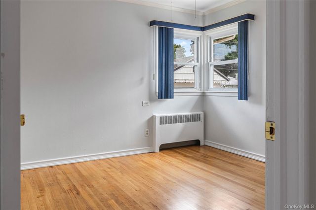 75 Linden Boulevard, Hicksville, NY 11801