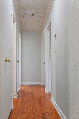 75 Linden Boulevard, Hicksville, NY 11801