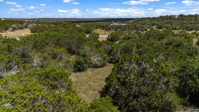 1750 Paradise Pkwy, Canyon Lake, TX 78133