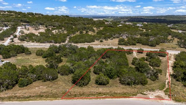 1750 Paradise Pkwy, Canyon Lake, TX 78133