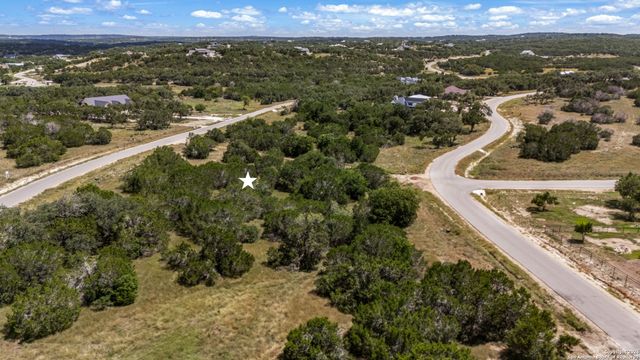 1750 Paradise Pkwy, Canyon Lake, TX 78133
