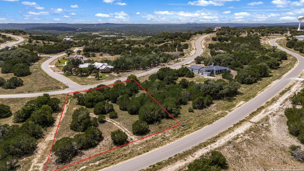 1750 Paradise Pkwy, Canyon Lake, TX 78133