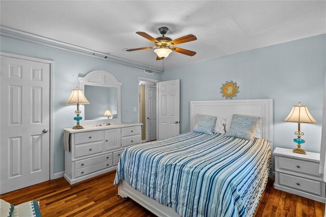 5407 29TH AVENUE S, Gulfport, FL 33707