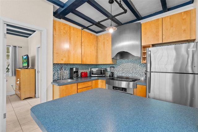 5407 29TH AVENUE S, Gulfport, FL 33707