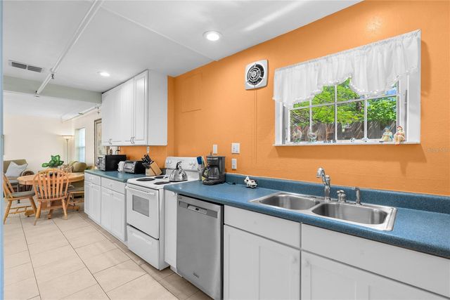 5407 29TH AVENUE S, Gulfport, FL 33707