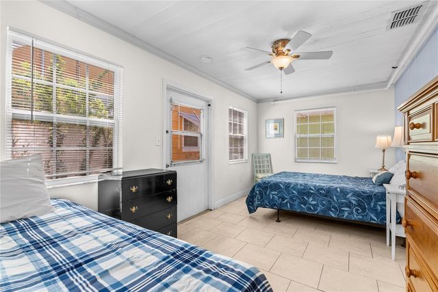 5407 29TH AVENUE S, Gulfport, FL 33707