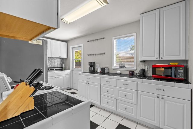 5407 29TH AVENUE S, Gulfport, FL 33707