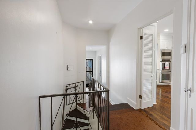 155 S ROSE RD, Memphis, TN 38117