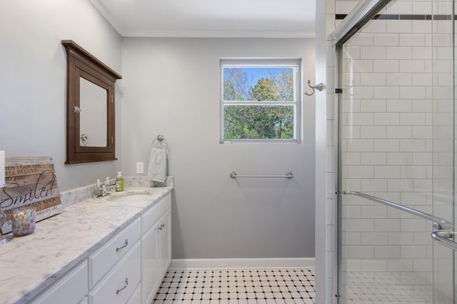 155 S ROSE RD, Memphis, TN 38117