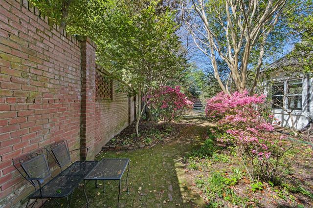 155 S ROSE RD, Memphis, TN 38117