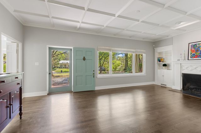 155 S ROSE RD, Memphis, TN 38117