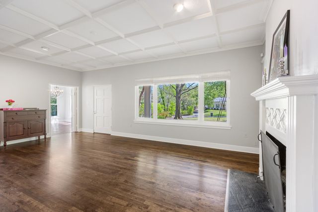 155 S ROSE RD, Memphis, TN 38117