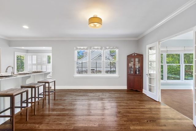 155 S ROSE RD, Memphis, TN 38117