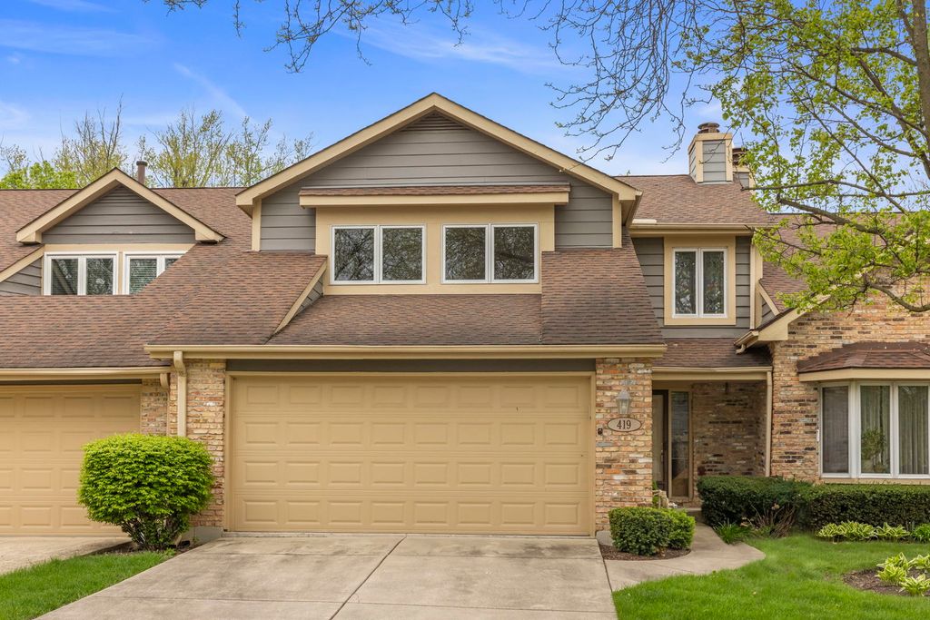 419 W Evergreen Street, Wheaton, IL 60187