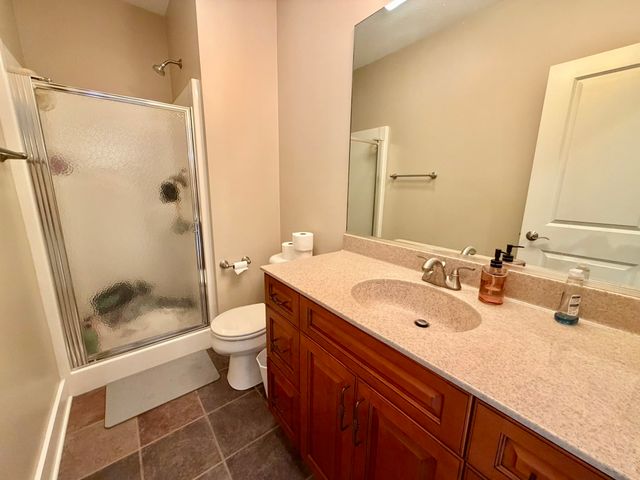 7511 Eagle Crest Drive, Johnston, IA 50131